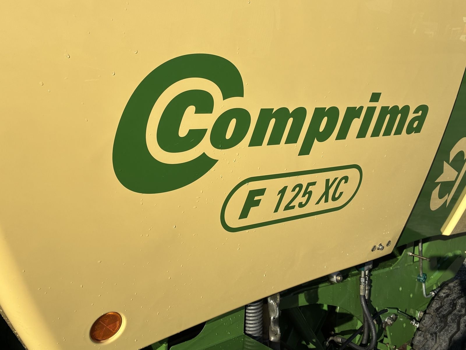 Rundballenpresse des Typs Krone F 125 XC, Gebrauchtmaschine in Villach (Bild 4)