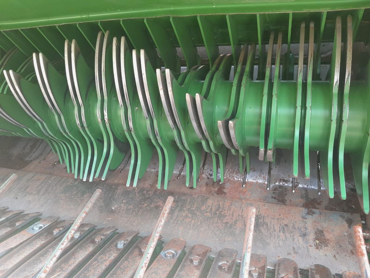 Rundballenpresse типа Krone F 1600 MC, Gebrauchtmaschine в Hopfgarten (Фотография 11)