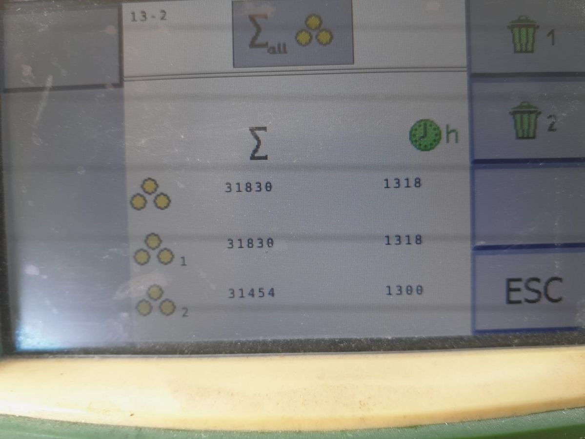 Rundballenpresse типа Krone F 1600 MC, Gebrauchtmaschine в Hopfgarten (Фотография 17)