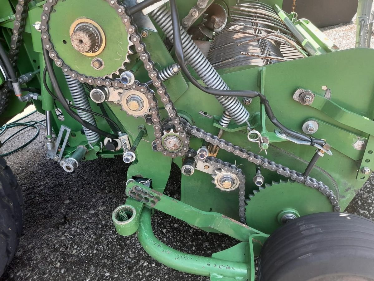 Rundballenpresse типа Krone F 1600 MC, Gebrauchtmaschine в Hopfgarten (Фотография 16)