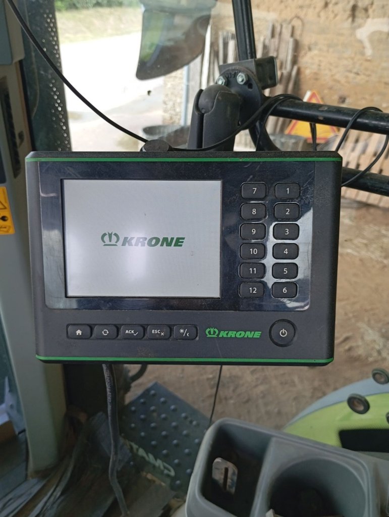 Rundballenpresse типа Krone F155xc, Gebrauchtmaschine в SAINTENY (Фотография 2)