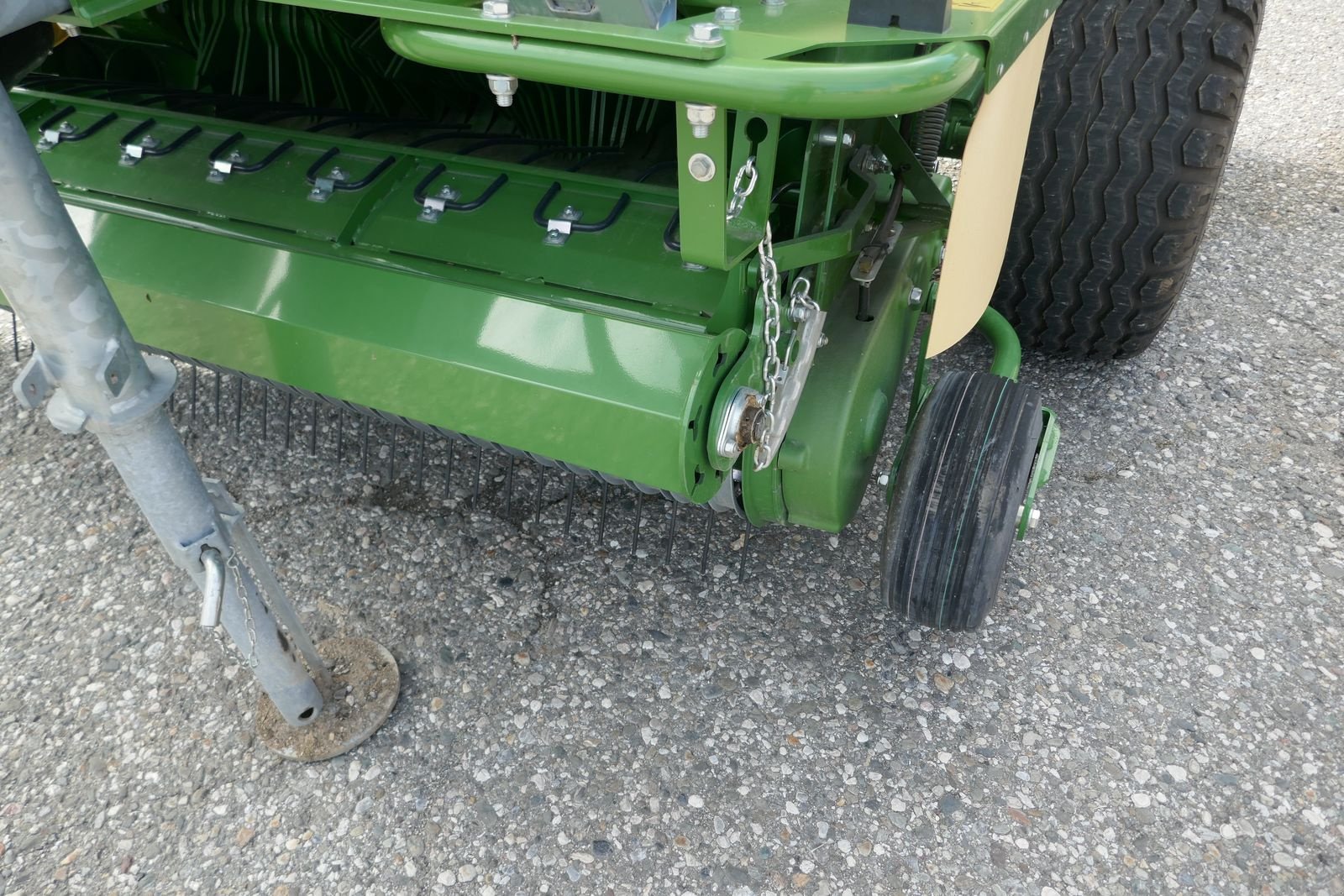 Rundballenpresse Türe ait Krone Fortima F 1250 MC Tandem, Gebrauchtmaschine içinde Villach (resim 12)