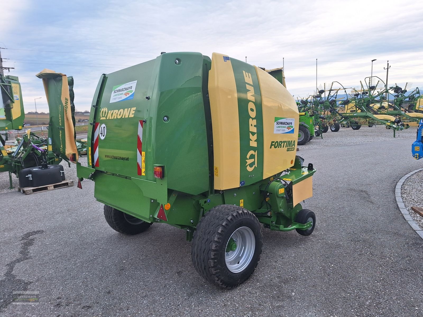 Rundballenpresse des Typs Krone Fortima F 1250 MC, Neumaschine in Aurolzmünster (Bild 4)