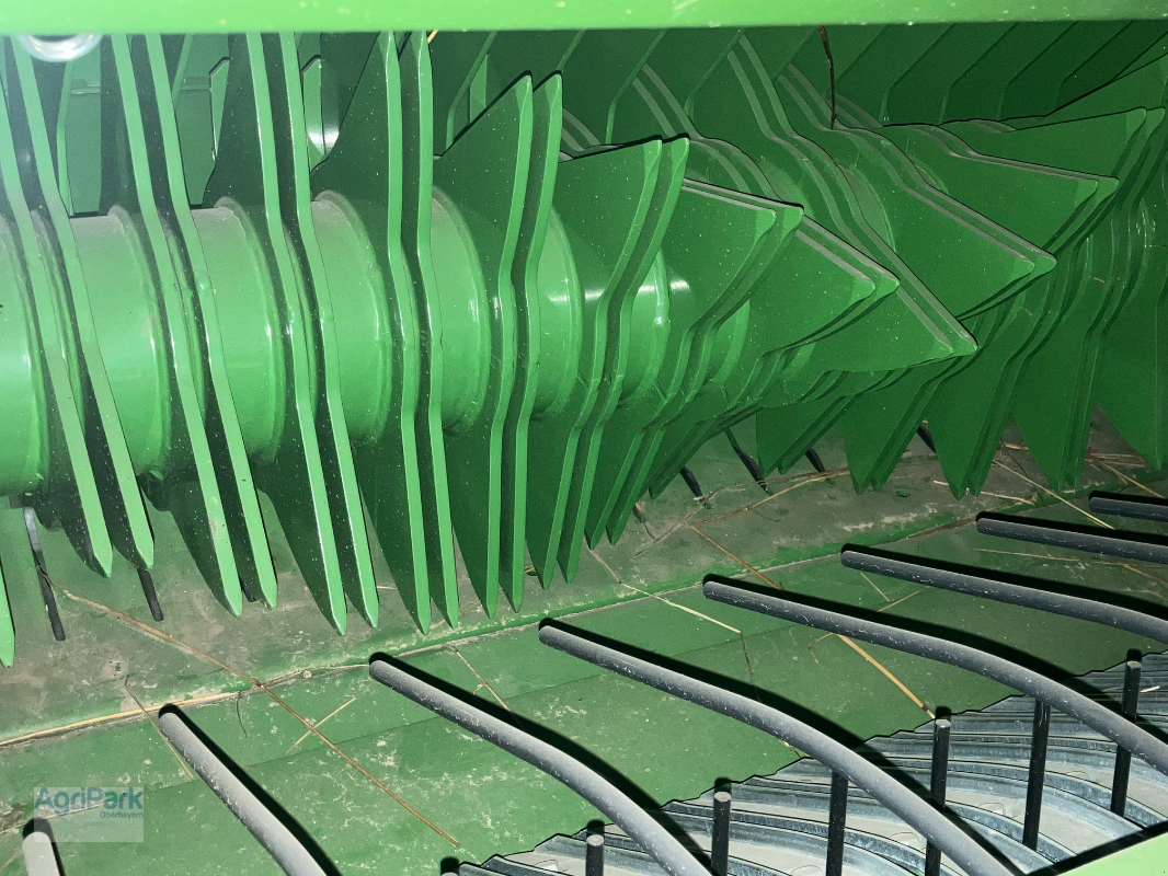 Rundballenpresse des Typs Krone FORTIMA F 1600 MC RP, Neumaschine in Kirchdorf (Bild 5)