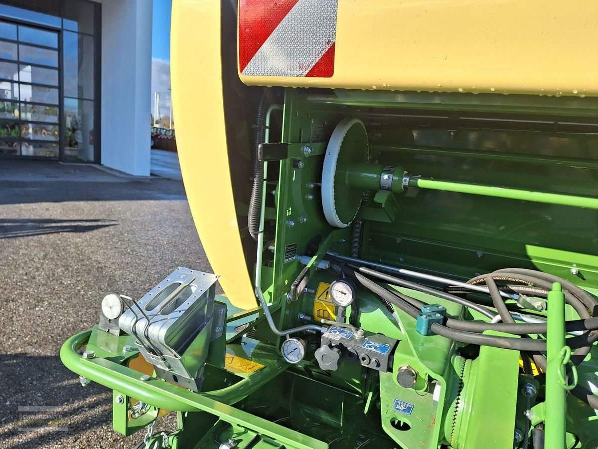 Rundballenpresse tip Krone Fortima V 1500 MC HY, Neumaschine in Gampern (Poză 15)