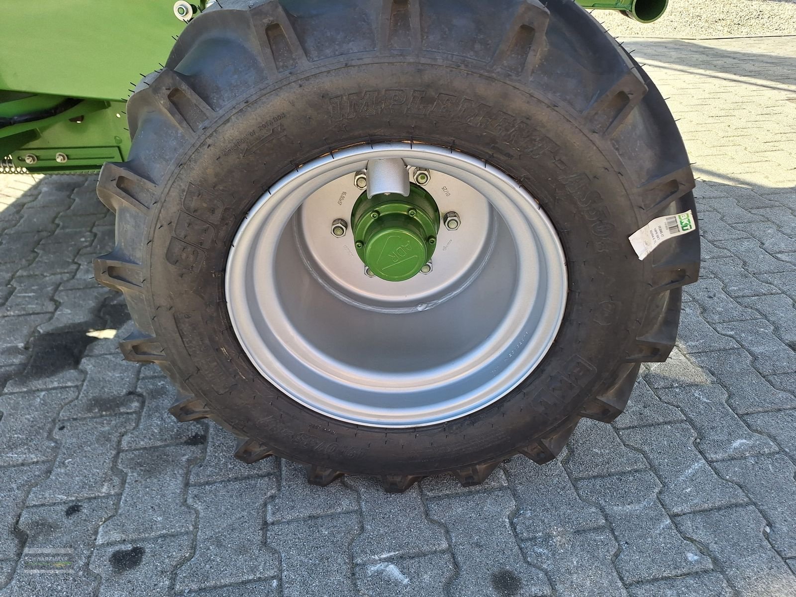 Rundballenpresse des Typs Krone Fortima V 1500 MC, Neumaschine in Aurolzmünster (Bild 12)