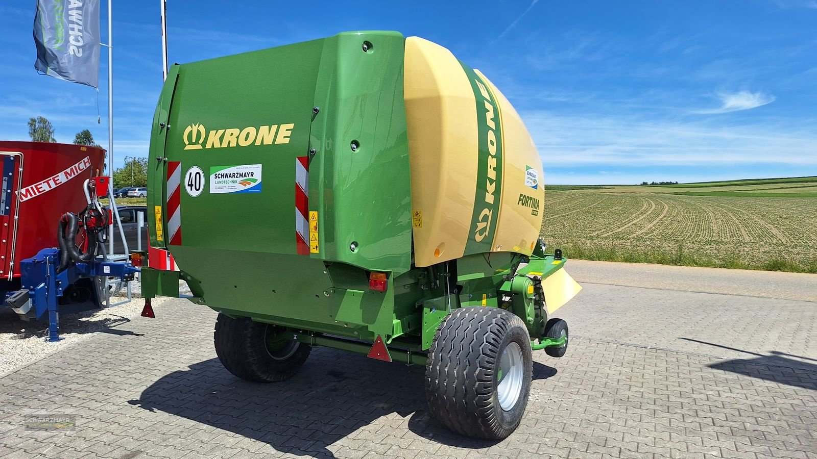 Rundballenpresse des Typs Krone Fortima V 1500 MC, Neumaschine in Aurolzmünster (Bild 3)