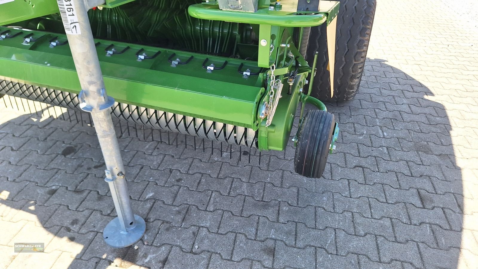 Rundballenpresse des Typs Krone Fortima V 1500 MC, Neumaschine in Aurolzmünster (Bild 10)