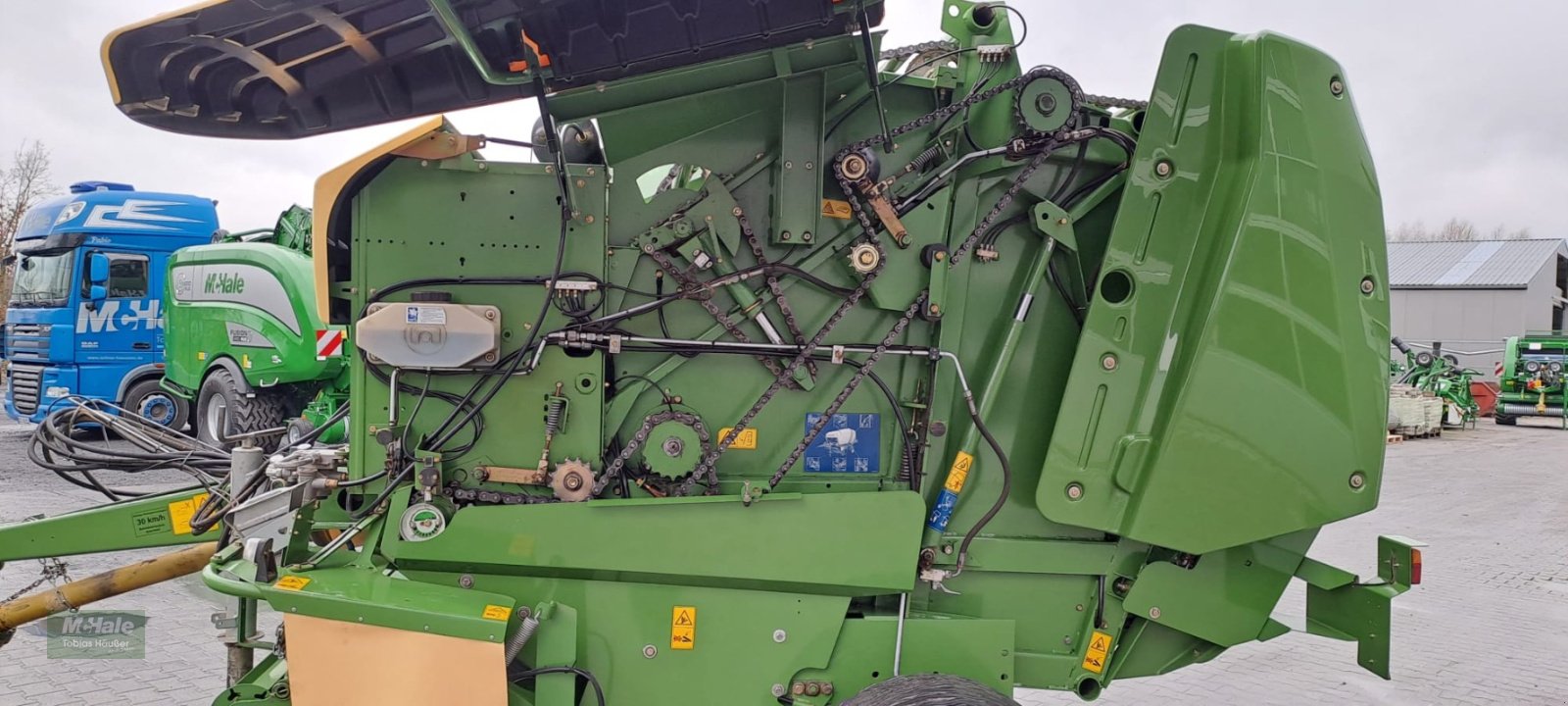 Rundballenpresse van het type Krone Fortima V 1500 MC, Gebrauchtmaschine in Borgholzhausen (Foto 17)