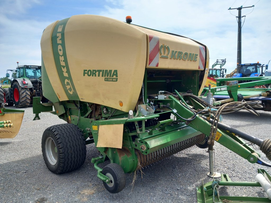 Rundballenpresse tip Krone FORTIMA V 1500 MC, Gebrauchtmaschine in Calmont (Poză 5)