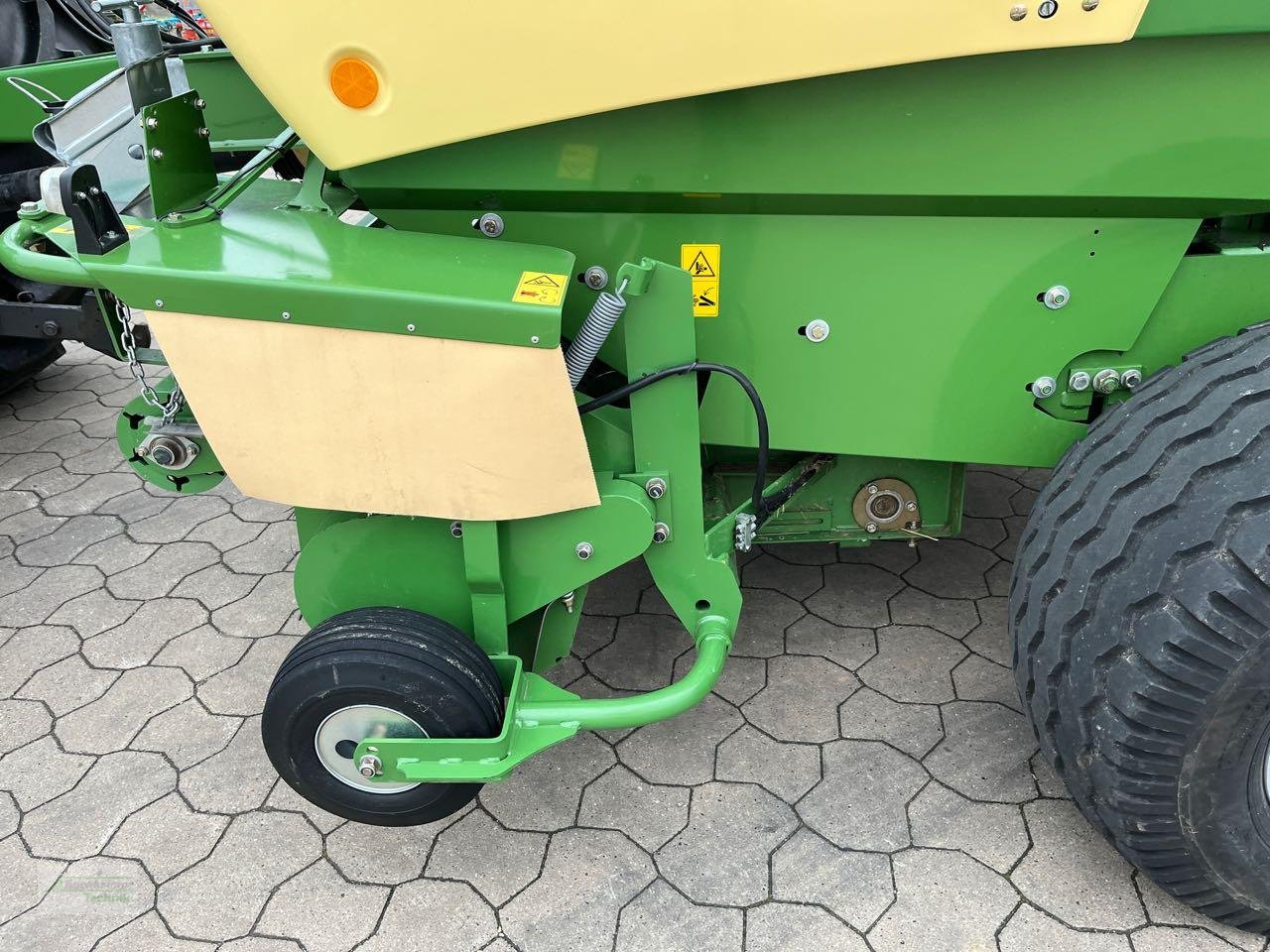 Rundballenpresse типа Krone Fortima V 1500 MC, Gebrauchtmaschine в Coppenbruegge (Фотография 7)