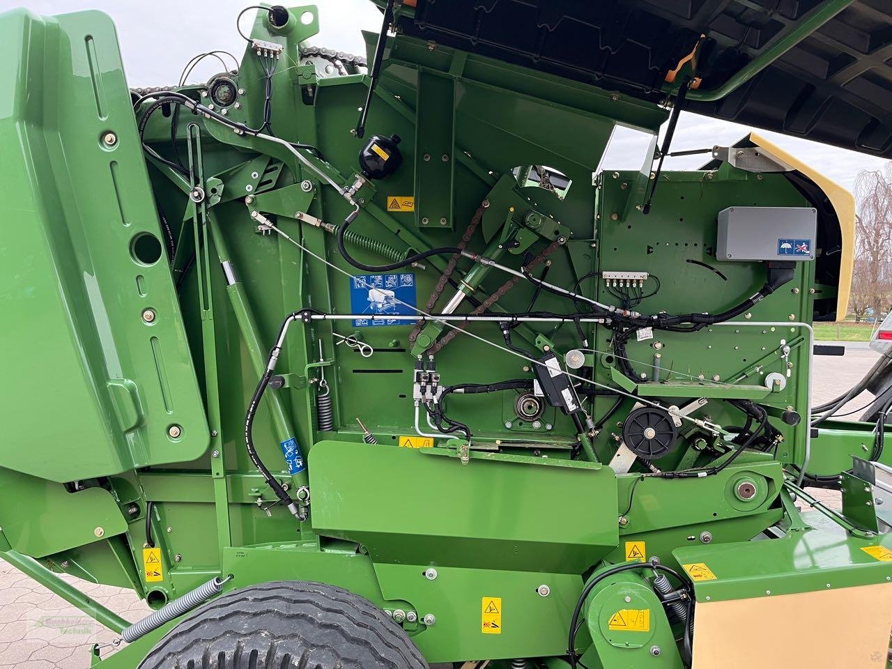 Rundballenpresse типа Krone Fortima V 1500 MC, Gebrauchtmaschine в Coppenbruegge (Фотография 9)