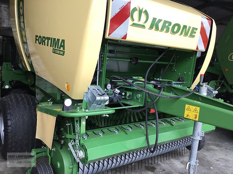 Rundballenpresse des Typs Krone Fortima V 1500 MC, Neumaschine in Bodenkirchen (Bild 3)