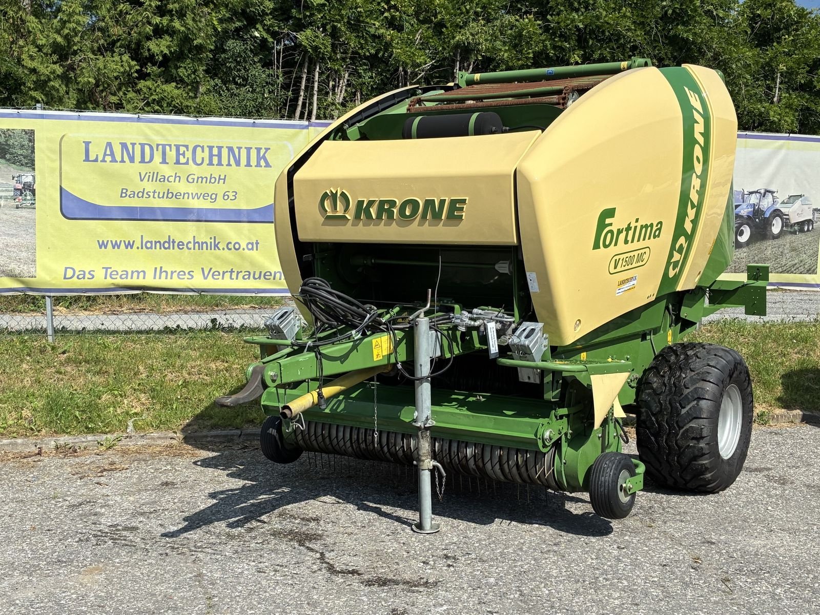 Rundballenpresse des Typs Krone Fortima V 1500 MC, Gebrauchtmaschine in Villach (Bild 2)