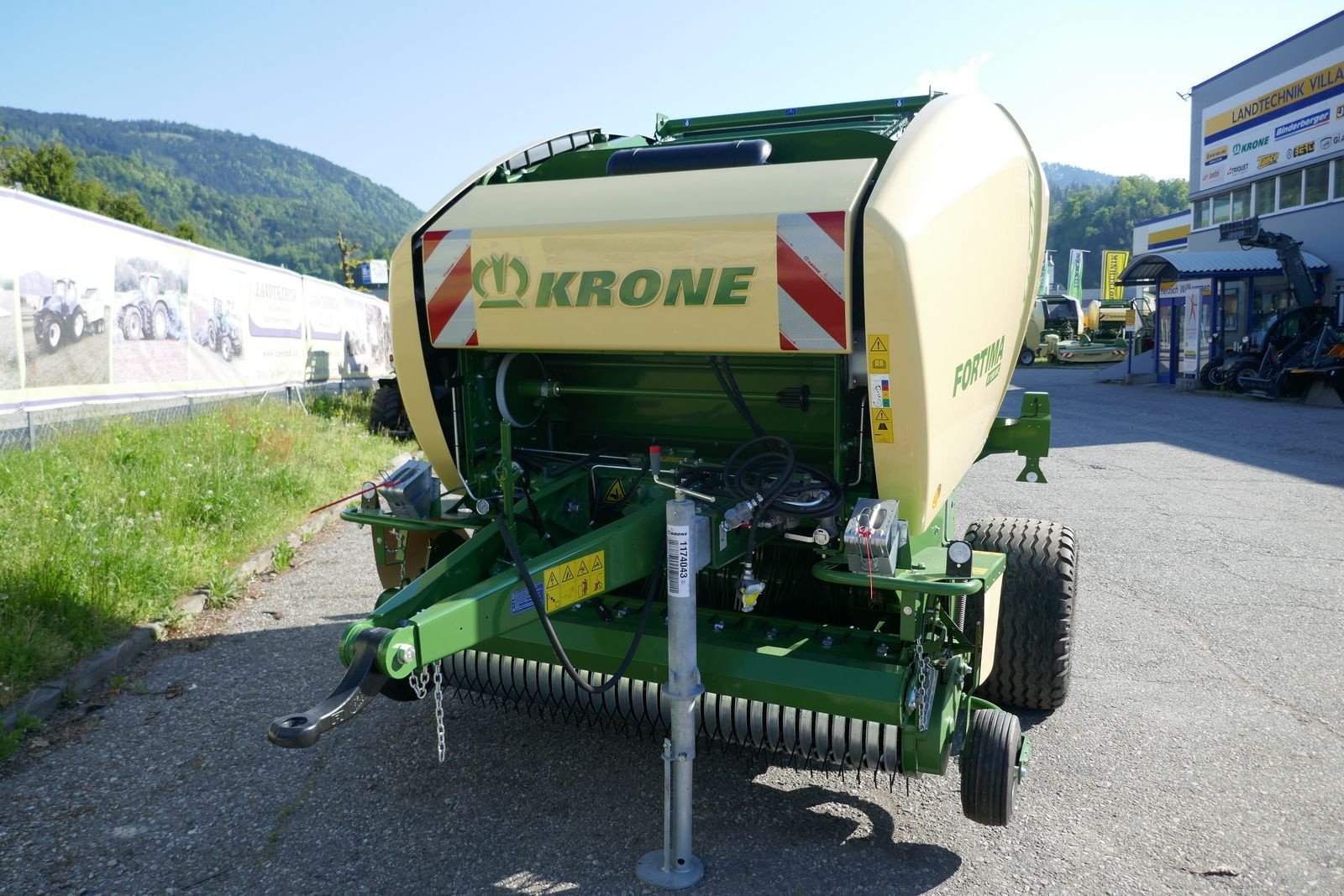 Rundballenpresse типа Krone Fortima V 1500 MC, Gebrauchtmaschine в Villach (Фотография 14)