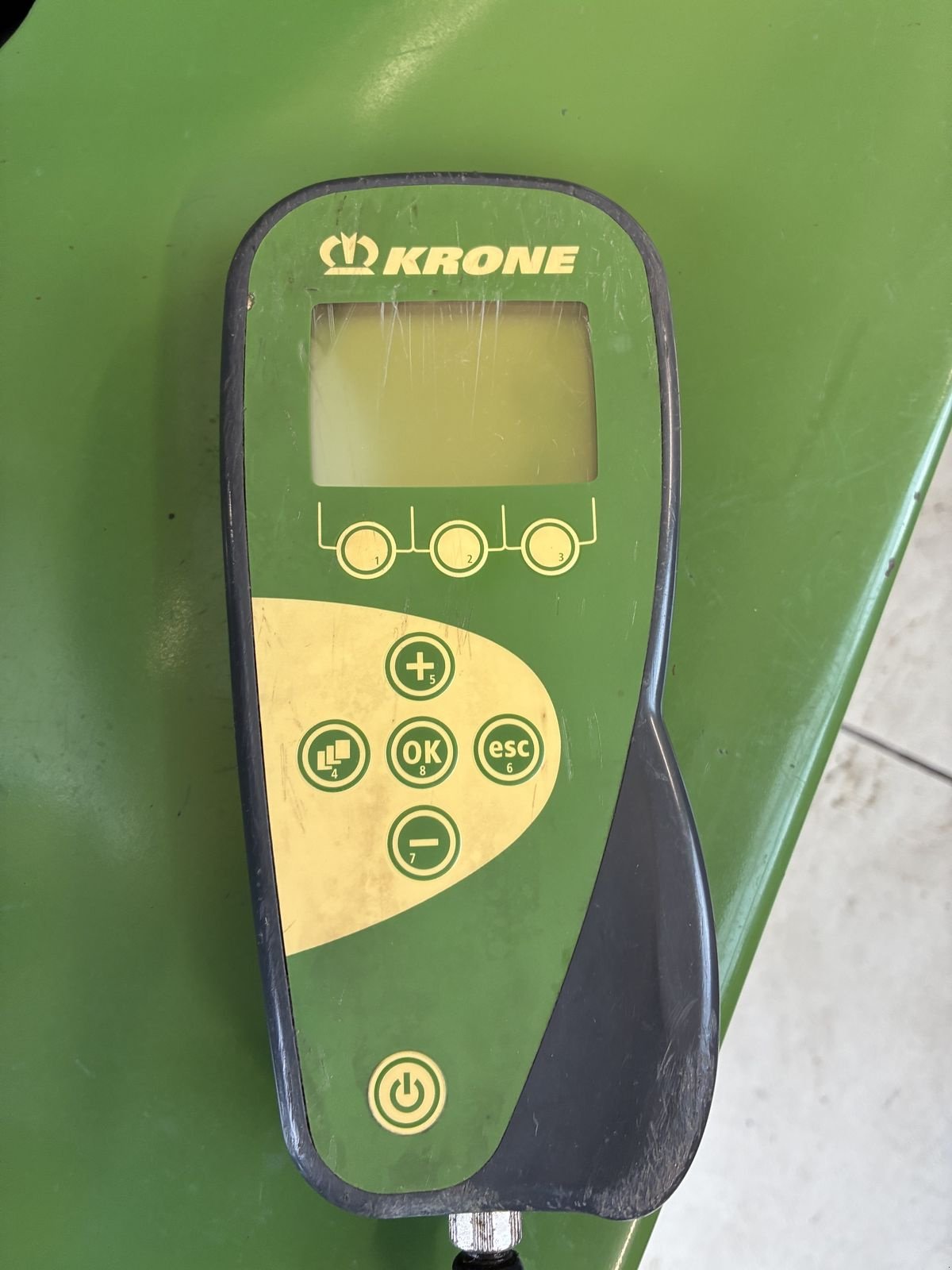 Rundballenpresse des Typs Krone Fortima V 1500 MC, Gebrauchtmaschine in Villach (Bild 4)