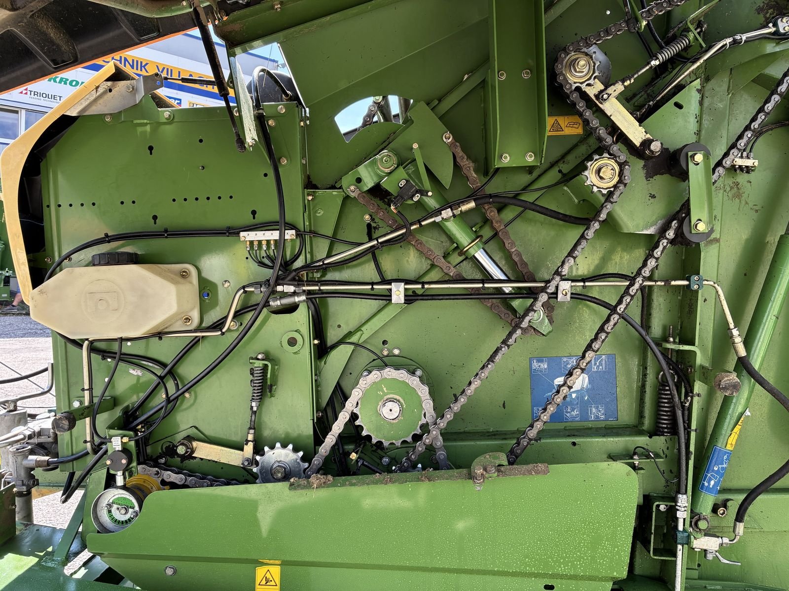 Rundballenpresse des Typs Krone Fortima V 1500 MC, Gebrauchtmaschine in Villach (Bild 10)