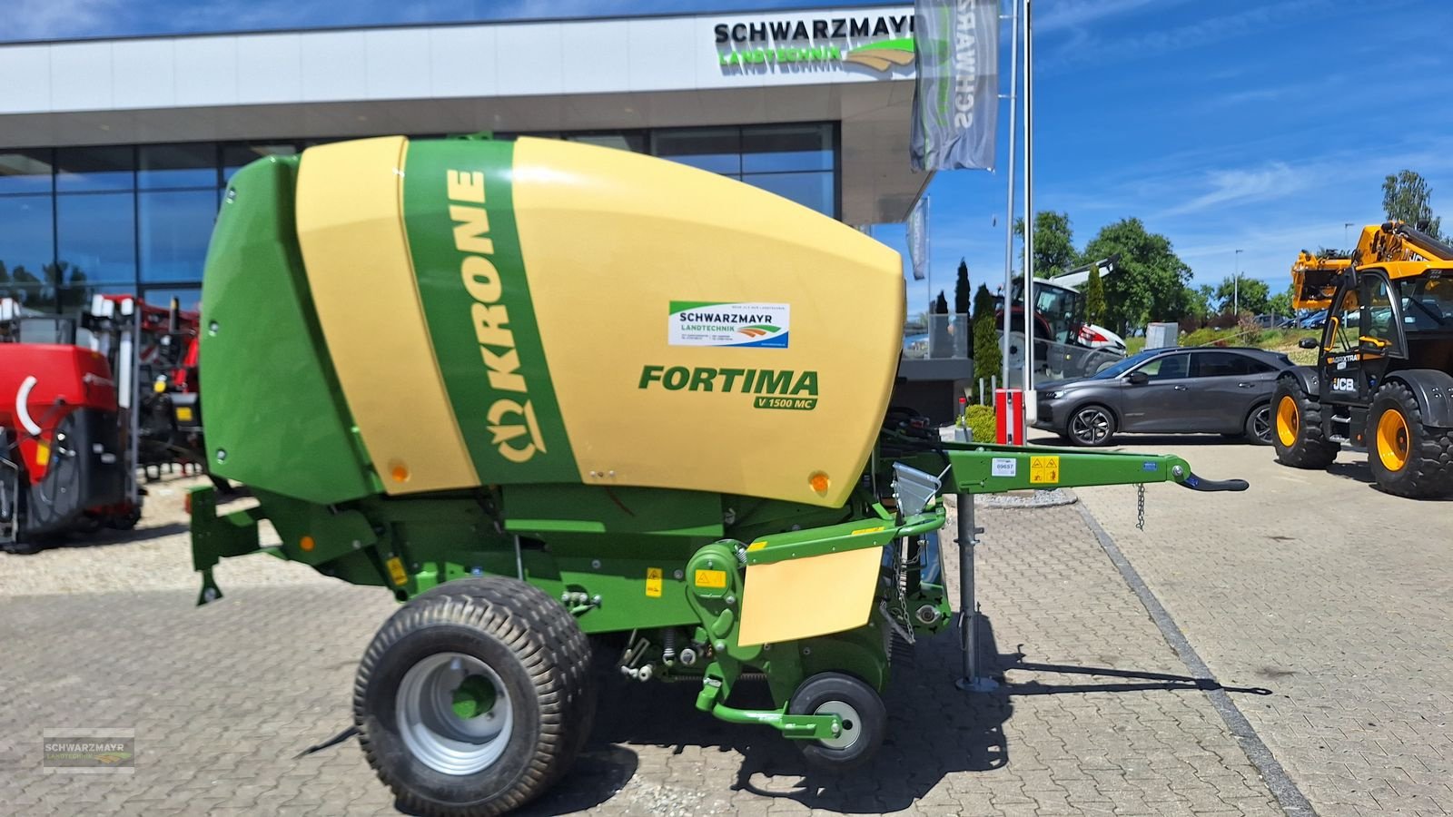 Rundballenpresse des Typs Krone Fortima V 1500 MC, Neumaschine in Gampern (Bild 2)