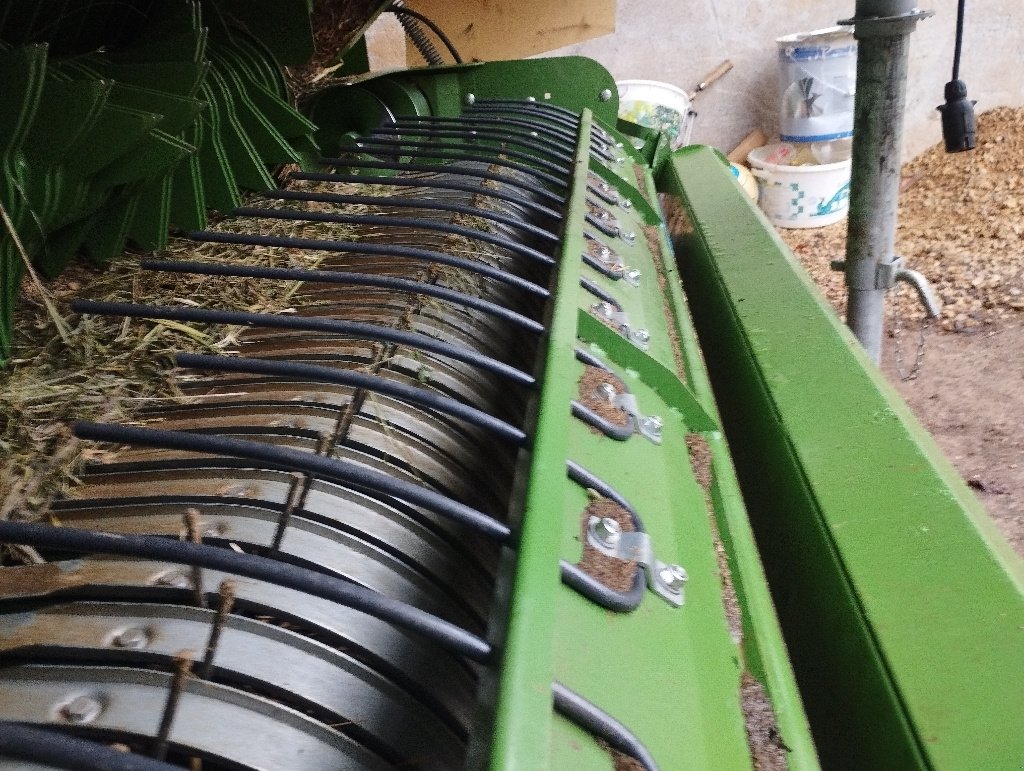 Rundballenpresse typu Krone Fortima v 1500mc, Gebrauchtmaschine v Saint-Rémy (Obrázek 3)