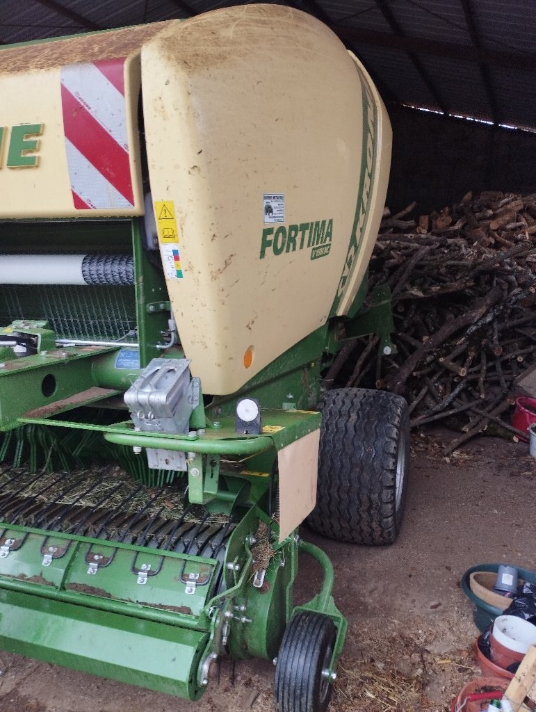 Rundballenpresse typu Krone Fortima v 1500mc, Gebrauchtmaschine v Saint-Rémy (Obrázek 2)