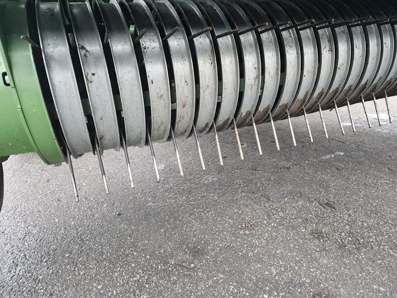 Rundballenpresse des Typs Krone Fortima V 1800 MC ISOBUS Rundballenpresse, Gebrauchtmaschine in St. Marienkirchen (Bild 7)