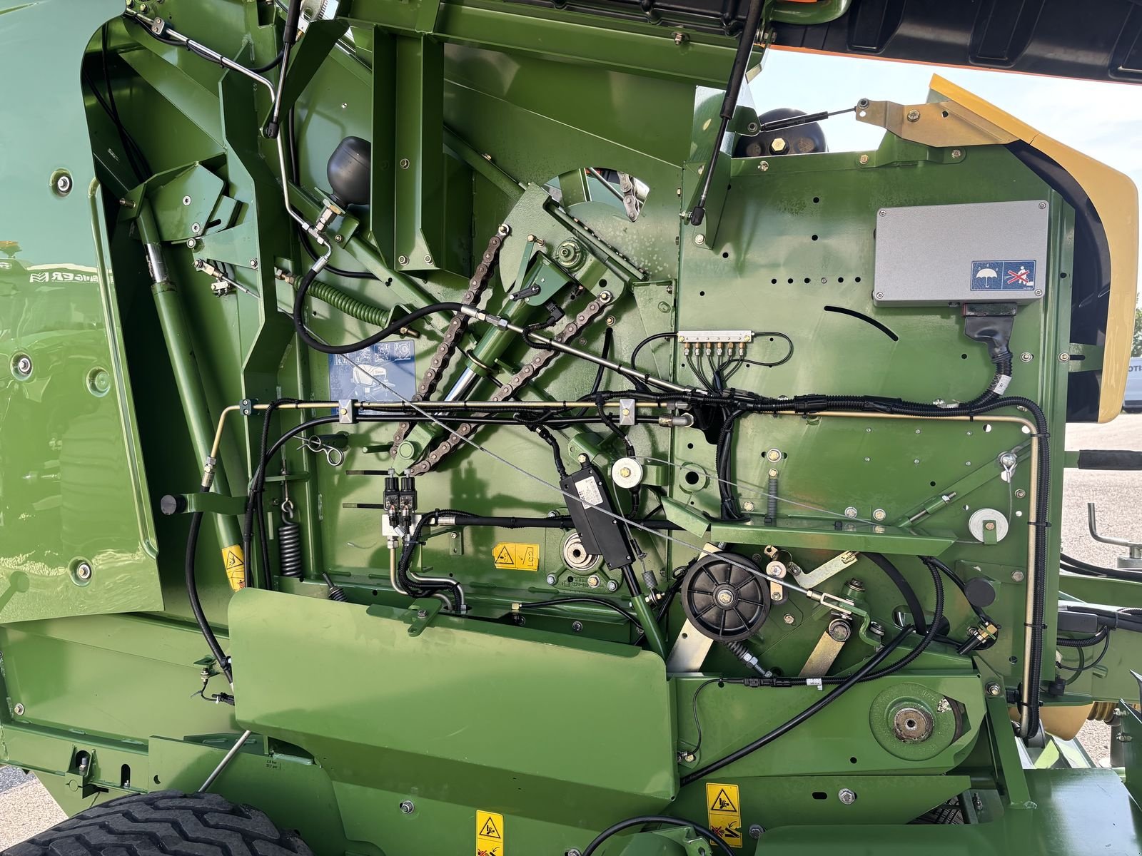 Rundballenpresse типа Krone Fortima  V 1800 MC, Gebrauchtmaschine в Arnreit (Фотография 11)