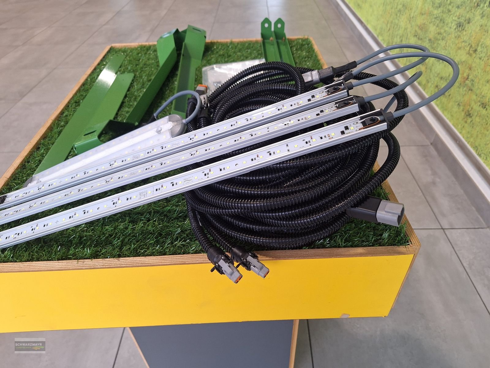 Rundballenpresse des Typs Krone LED Arbeitsbeleuchtung, Neumaschine in Gampern (Bild 5)