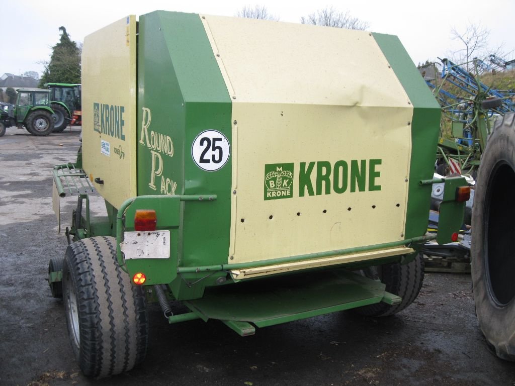 Rundballenpresse des Typs Krone Round Pack 1250, Gebrauchtmaschine in BRECE (Bild 2)