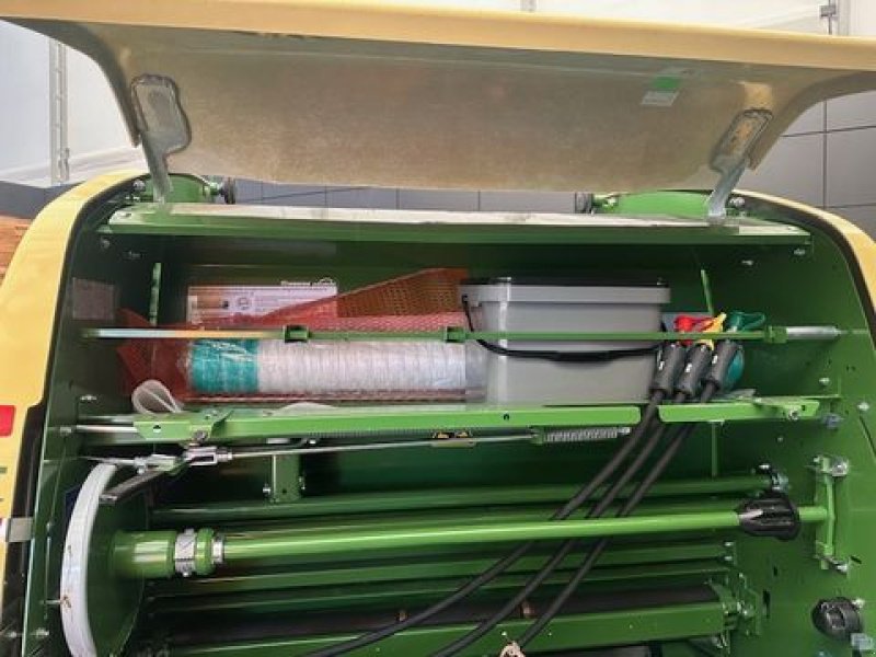 Rundballenpresse des Typs Krone Rundballenpresse Bellima F130, konstante Kammer, Neumaschine in Tamsweg (Bild 13)