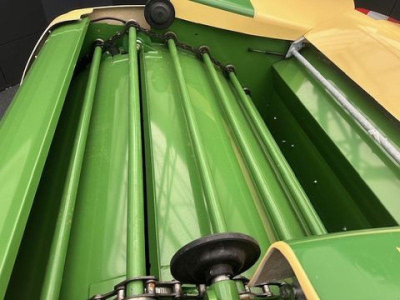 Rundballenpresse des Typs Krone Rundballenpresse Bellima F130, konstante Kammer, Neumaschine in Tamsweg (Bild 17)