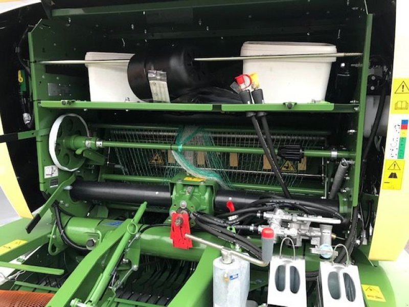 Rundballenpresse des Typs Krone Rundballenpresse Comprima F155XC, Neumaschine in Tamsweg (Bild 3)