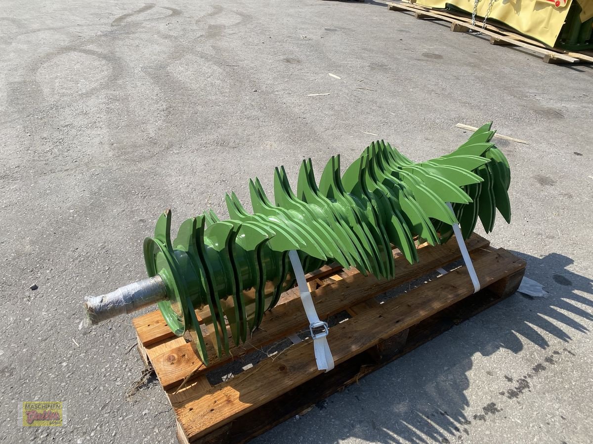 Rundballenpresse des Typs Krone Schneidrotor zu Krone Fortima und Vario-Pack, Neumaschine in Kötschach (Bild 12)