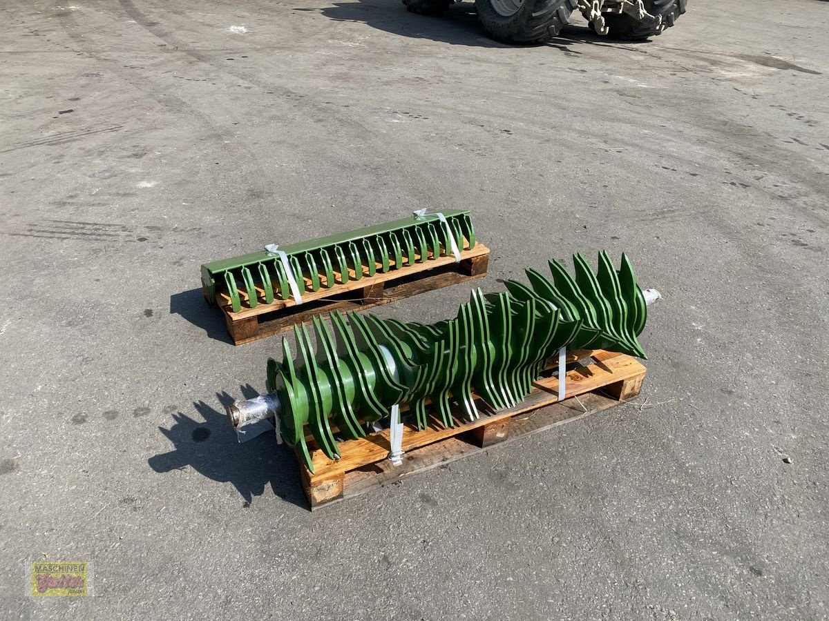 Rundballenpresse des Typs Krone Schneidrotor zu Krone Fortima und Vario-Pack, Neumaschine in Kötschach (Bild 11)