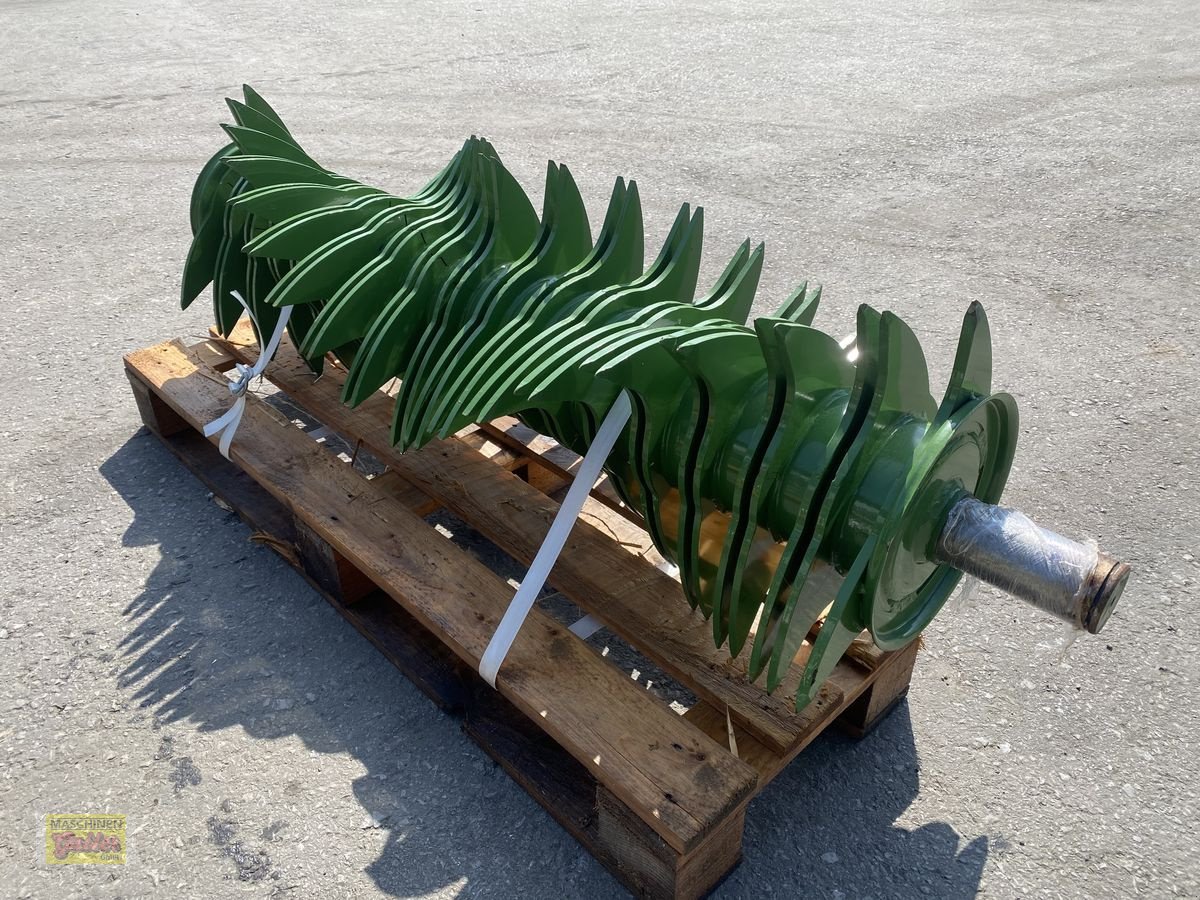 Rundballenpresse des Typs Krone Schneidrotor zu Krone Fortima und Vario-Pack, Neumaschine in Kötschach (Bild 5)