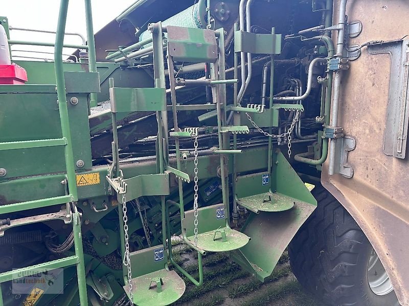 Rundballenpresse typu Krone Ultima CF 155 XC, Gebrauchtmaschine v Geestland (Obrázek 19)