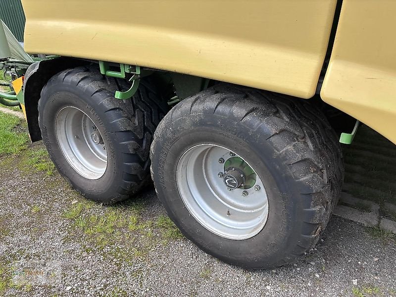 Rundballenpresse typu Krone Ultima CF 155 XC, Gebrauchtmaschine v Geestland (Obrázek 10)