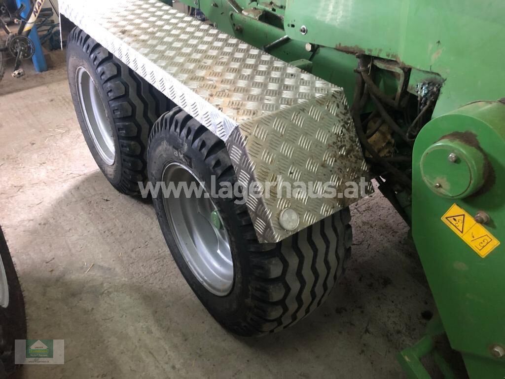 Rundballenpresse Türe ait Krone V 150 XV COMPRIMA, Gebrauchtmaschine içinde Klagenfurt (resim 7)