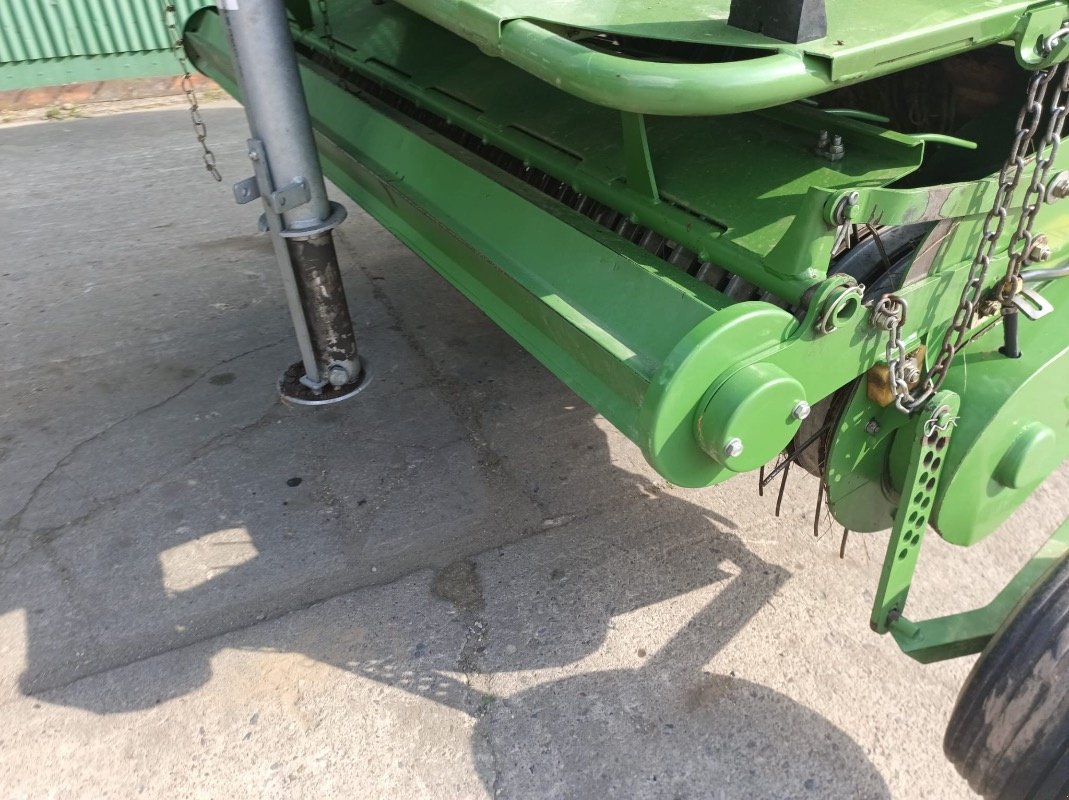 Rundballenpresse del tipo Krone V 180 XC Comprima, Gebrauchtmaschine In Liebenwalde (Immagine 12)