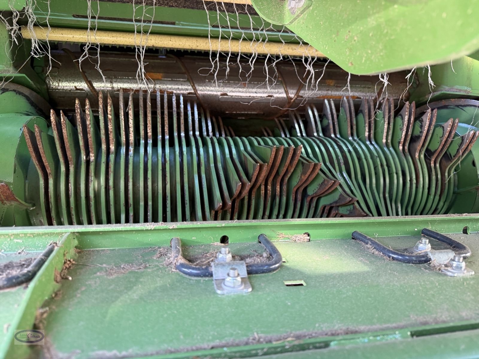 Rundballenpresse des Typs Krone Vari Pack 165 XC Plus, Neumaschine in Münzkirchen (Bild 12)