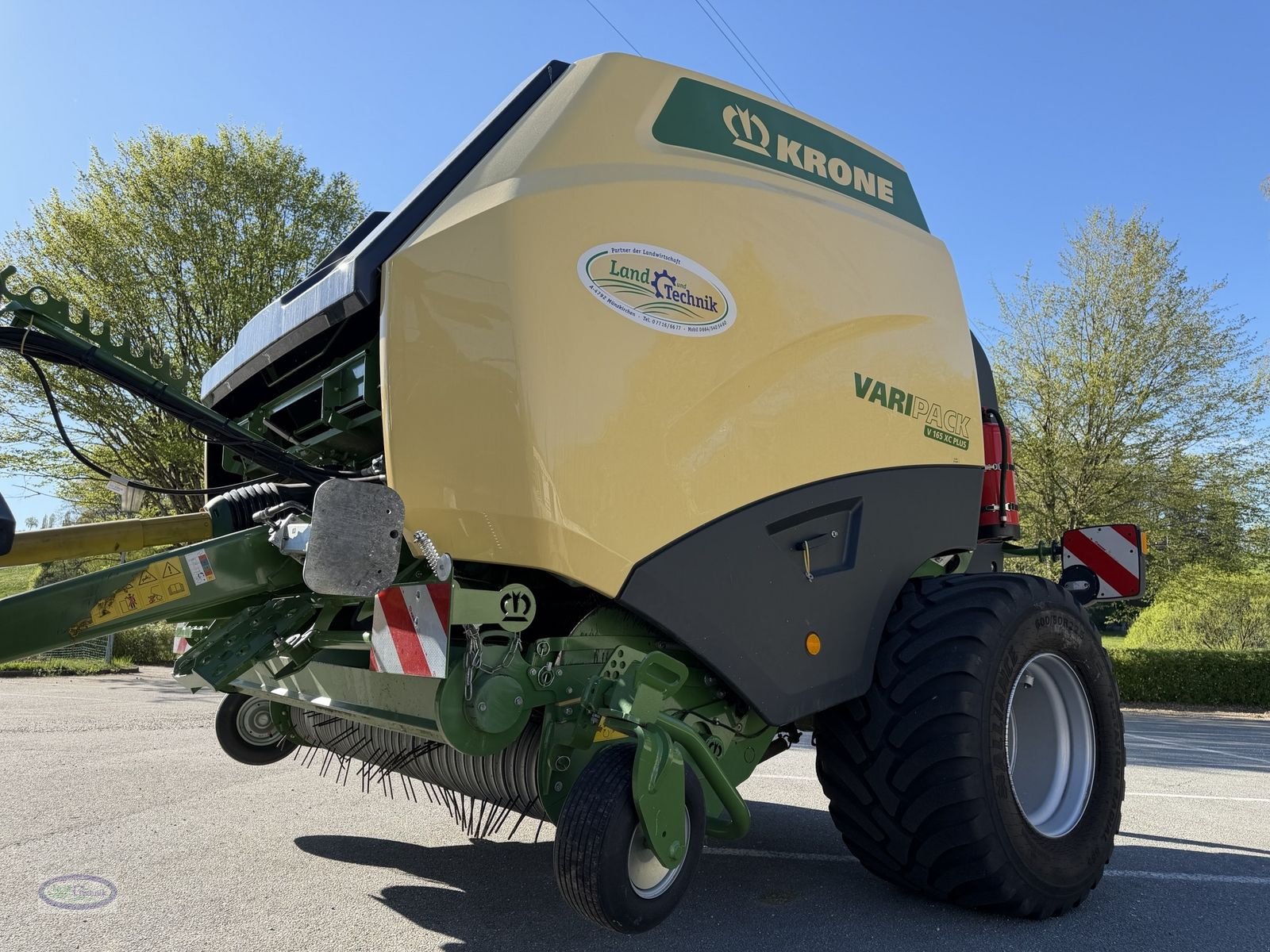 Rundballenpresse des Typs Krone Vari Pack 165 XC Plus, Neumaschine in Münzkirchen (Bild 16)