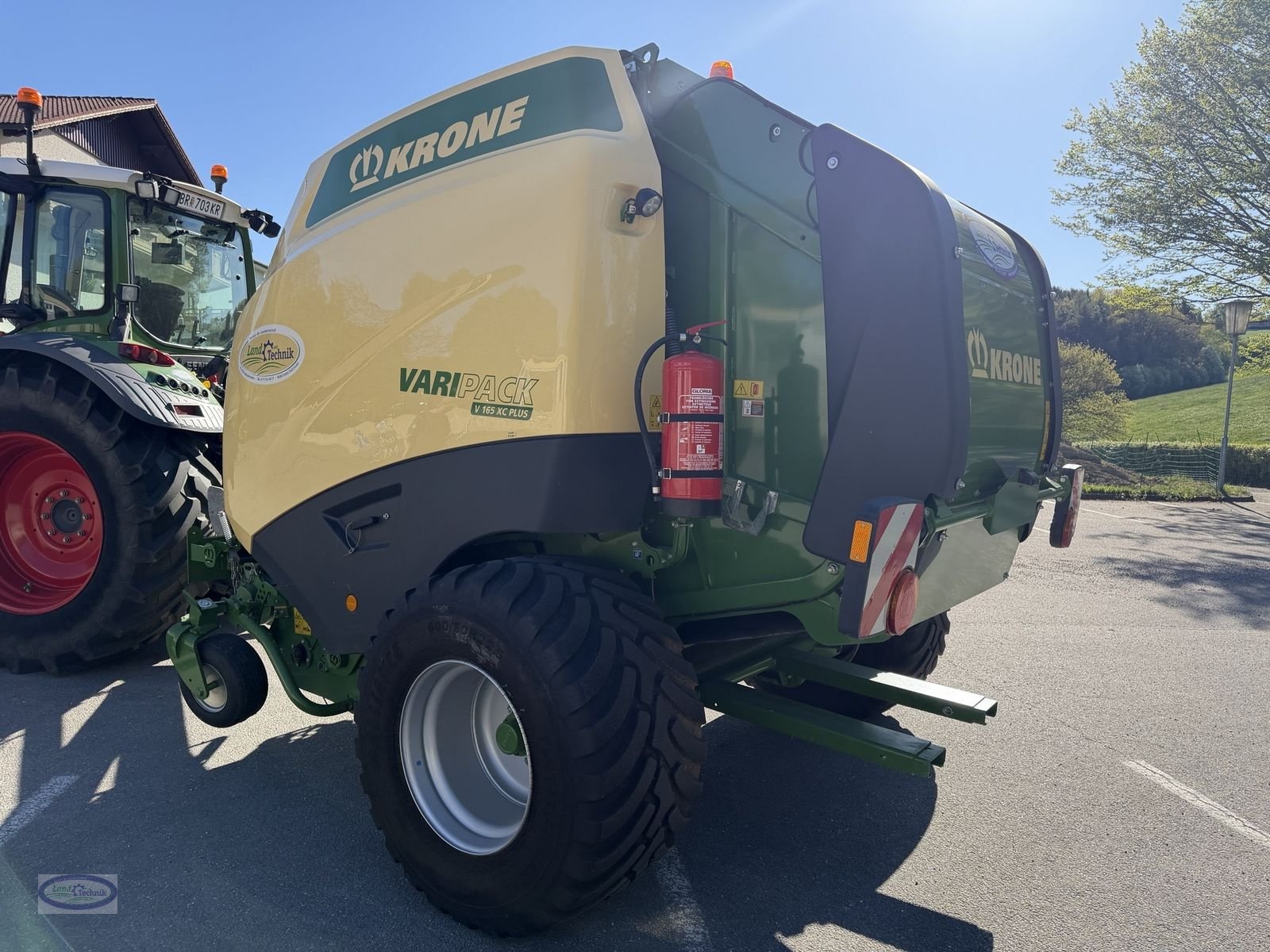 Rundballenpresse des Typs Krone Vari Pack 165 XC Plus, Neumaschine in Münzkirchen (Bild 4)