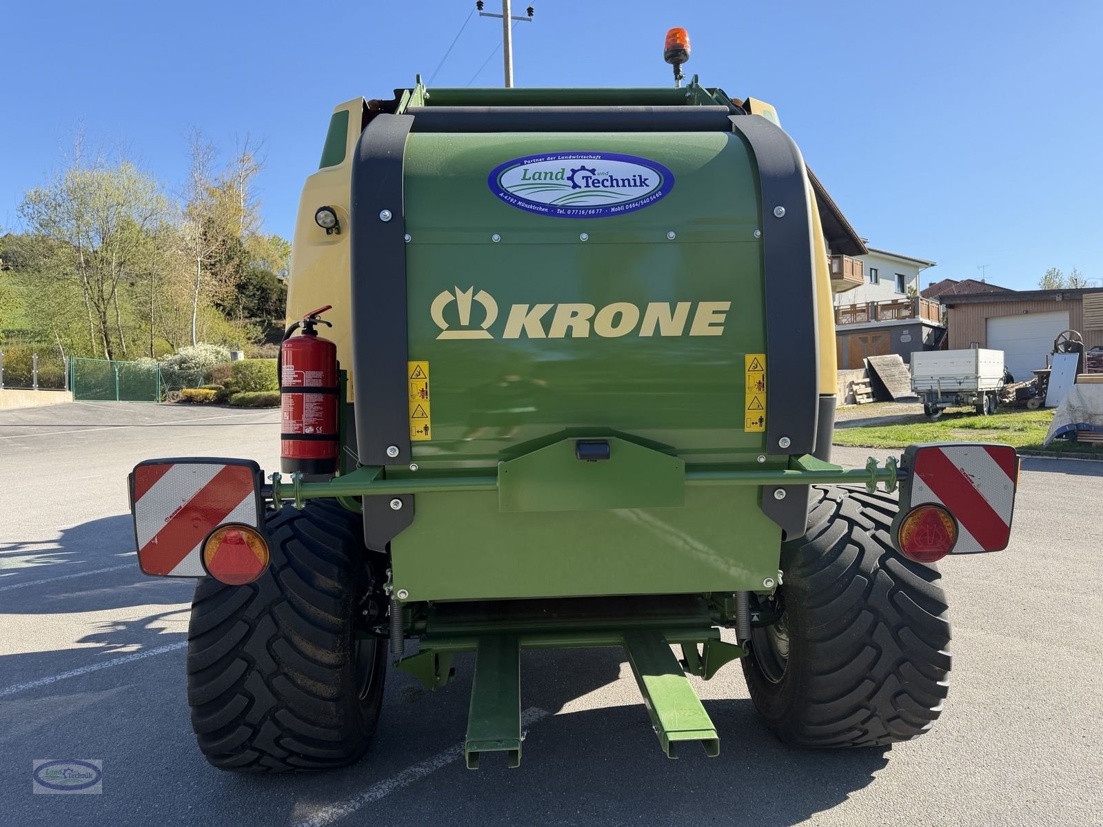 Rundballenpresse des Typs Krone Vari Pack 165 XC Plus, Neumaschine in Münzkirchen (Bild 5)