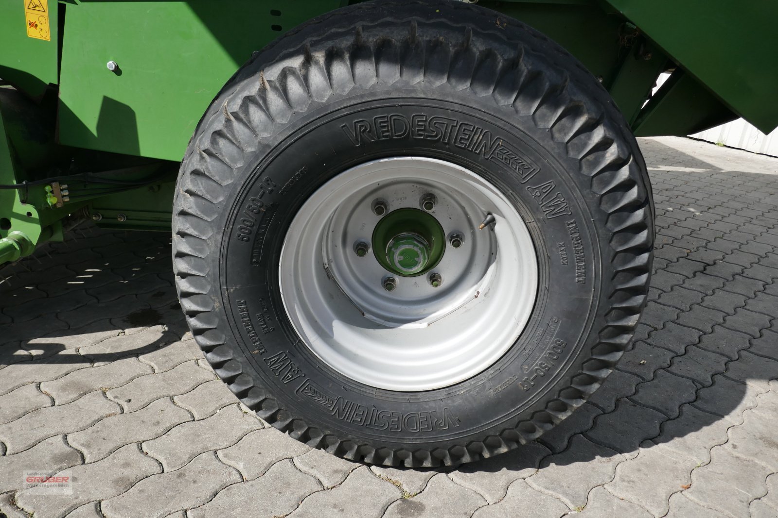 Rundballenpresse des Typs Krone Vario Pack 1500 MC, Gebrauchtmaschine in Dorfen (Bild 12)