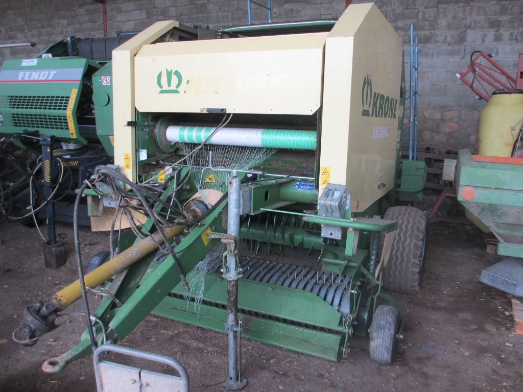 Rundballenpresse des Typs Krone vario pack 1500, Gebrauchtmaschine in RODEZ (Bild 1)
