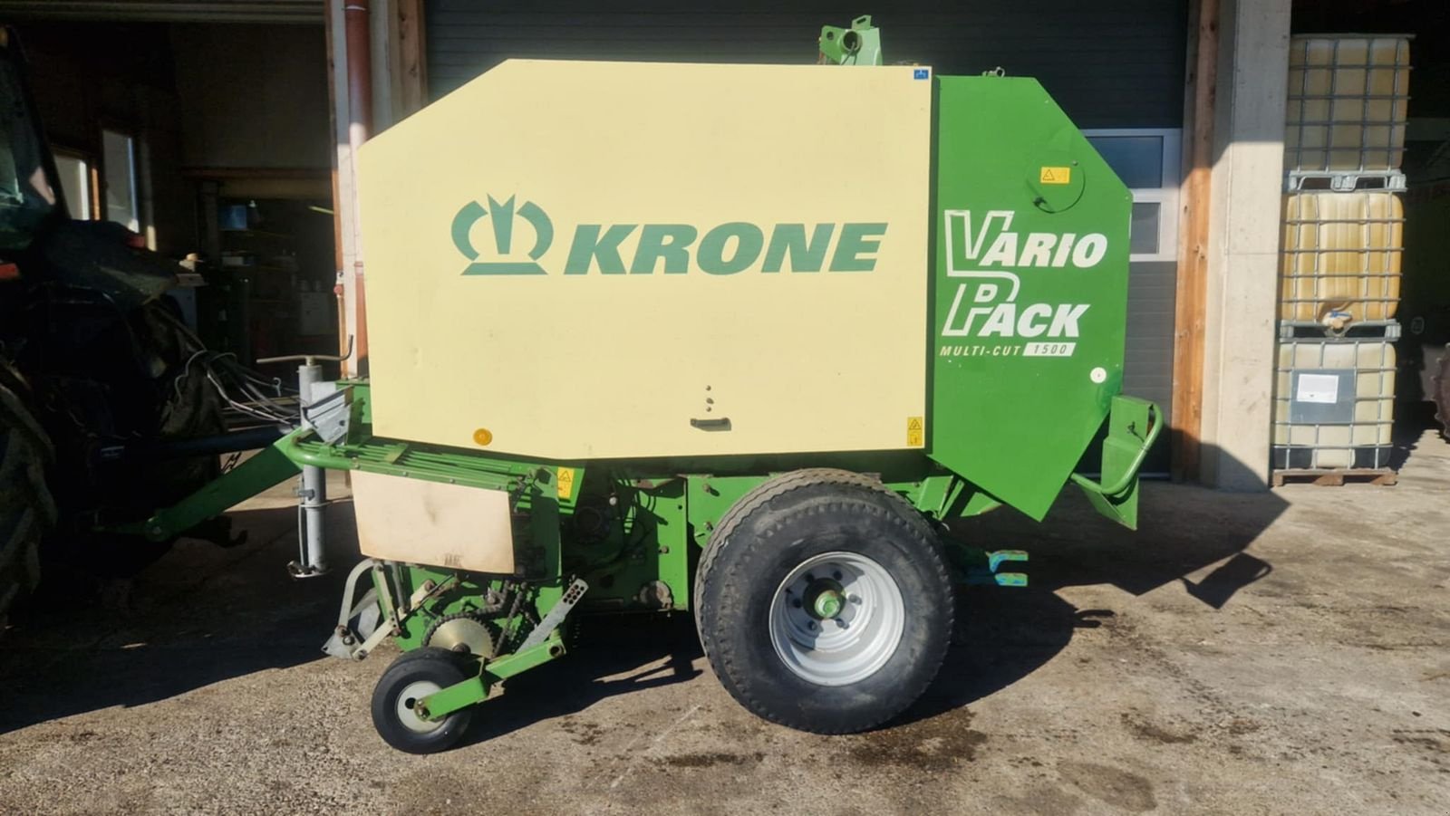 Rundballenpresse tip Krone Vario Pack 1500, Gebrauchtmaschine in Villach/Zauchen (Poză 1)