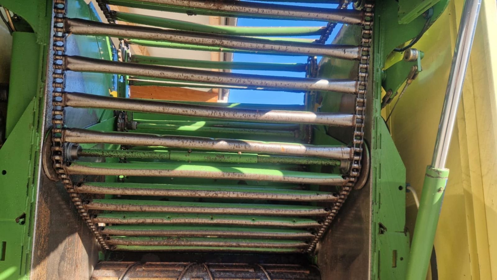 Rundballenpresse tip Krone Vario Pack 1500, Gebrauchtmaschine in Villach/Zauchen (Poză 6)