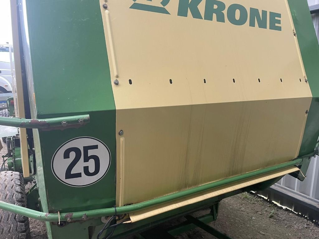 Rundballenpresse des Typs Krone vario pack 1500, Gebrauchtmaschine in Saint-Priest-Taurion (Bild 3)