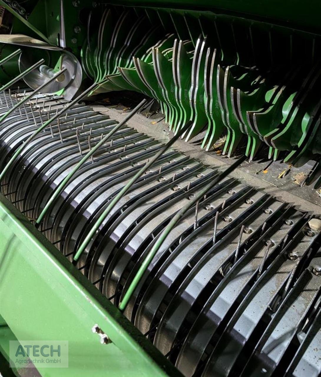 Rundballenpresse des Typs Krone Vario Pack 1800 MC, Gebrauchtmaschine in Velburg (Bild 2)