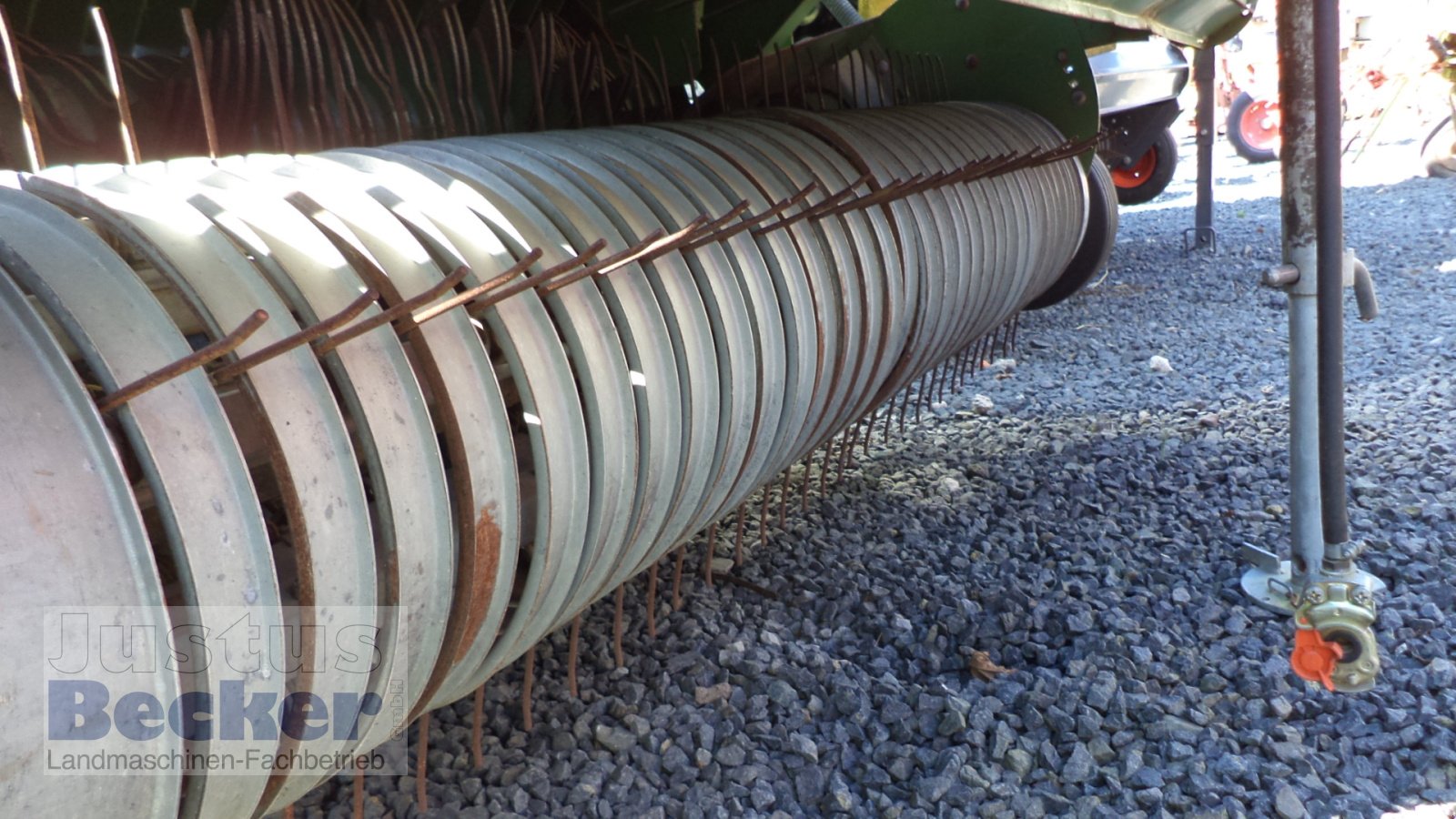 Rundballenpresse des Typs Krone Vario Pack 1800 MC, Gebrauchtmaschine in Weimar-Niederwalgern (Bild 8)