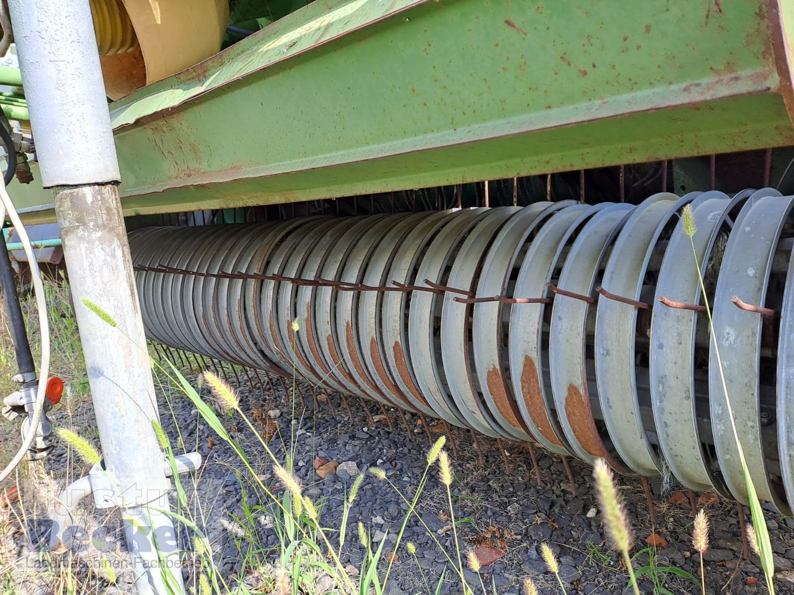 Rundballenpresse des Typs Krone Vario Pack 1800 MC, Gebrauchtmaschine in Weimar-Niederwalgern (Bild 9)